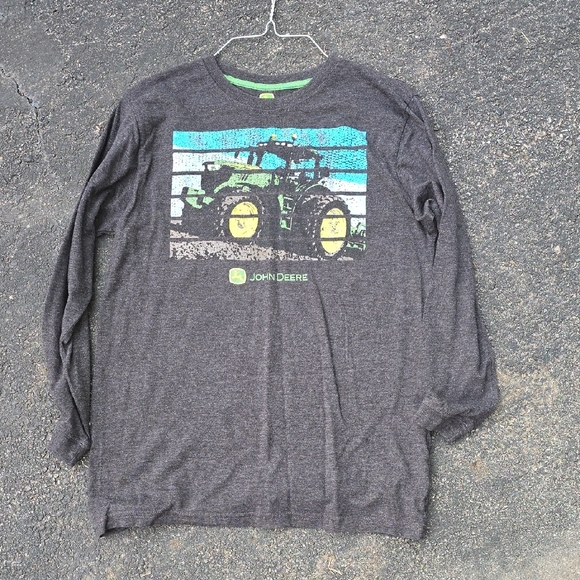 John Deere Boys Graphic Tractor Long Sleeved Shirt Large (14-16) - Picture 1 of 3